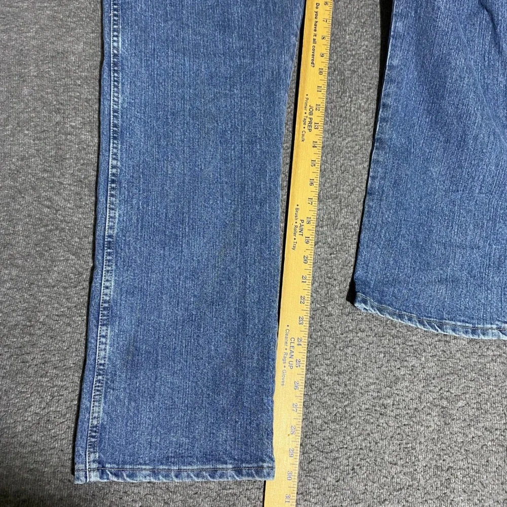 Wrangler Rugged Wear Mens Blue Straight Leg Jeans 34x30 Stretch 31050BI